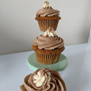 
            
                Load image into Gallery viewer, Cinnamon Apple Butter Blast - Specialty Cupcake
            
        