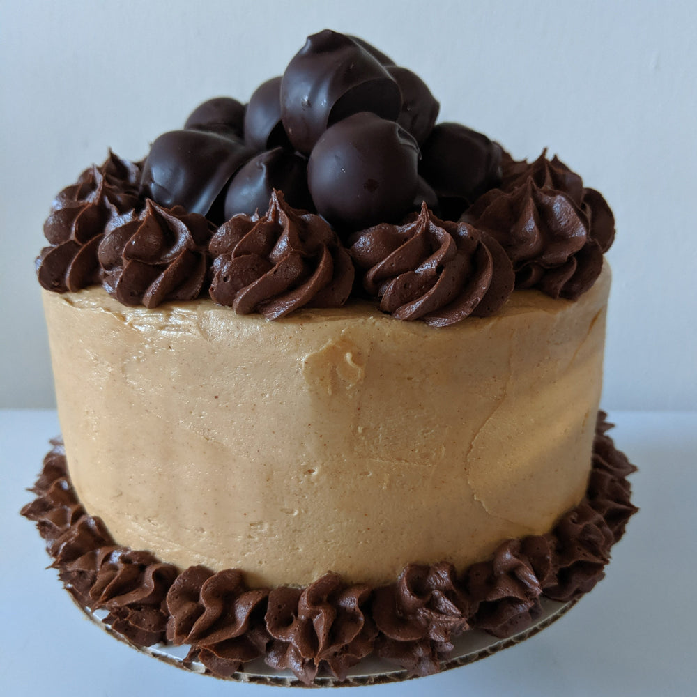 
            
                Load image into Gallery viewer, Peanut Butter Bliss - Specialty Cake
            
        